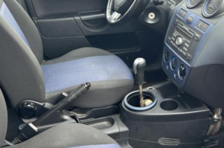 Pompe de direction FORD FIESTA 5