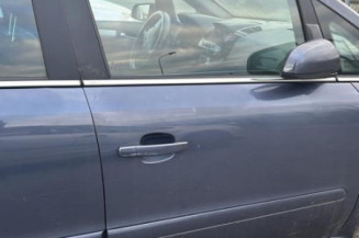 Poignee porte arriere gauche OPEL ZAFIRA B