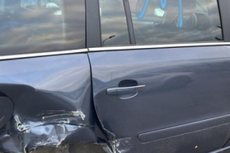 Poignee porte avant droit OPEL ZAFIRA B