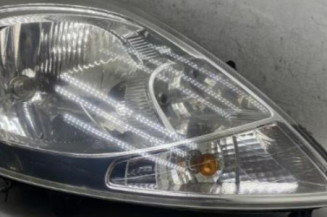 Optique avant principal droit (feux)(phare) RENAULT TRAFIC 2