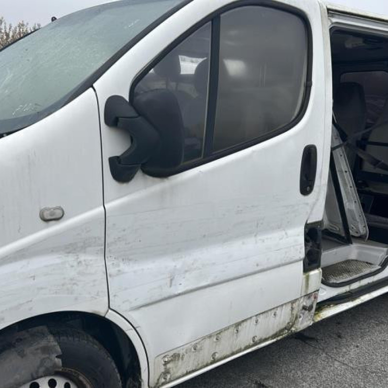 Poignee porte avant droit RENAULT TRAFIC 2 Photo n°7