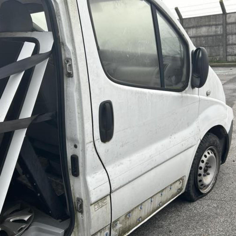 Poignee porte avant droit RENAULT TRAFIC 2 Photo n°12