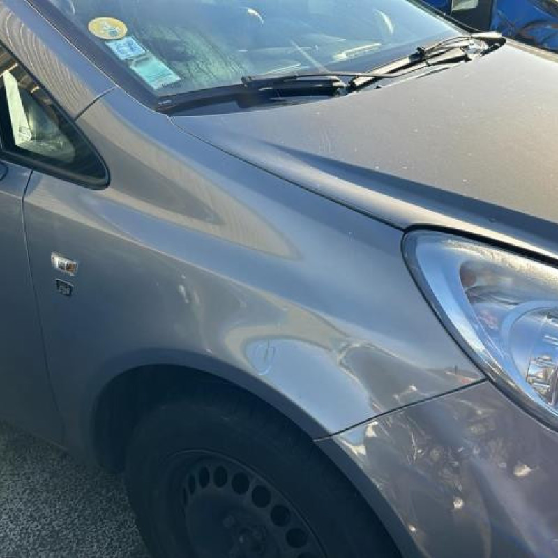 Feu arriere principal gauche (feux) OPEL CORSA D Photo n°20