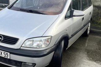 Vitre avant gauche OPEL ZAFIRA A