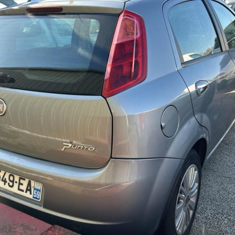 Poignee porte avant droit FIAT GRANDE PUNTO Photo n°9