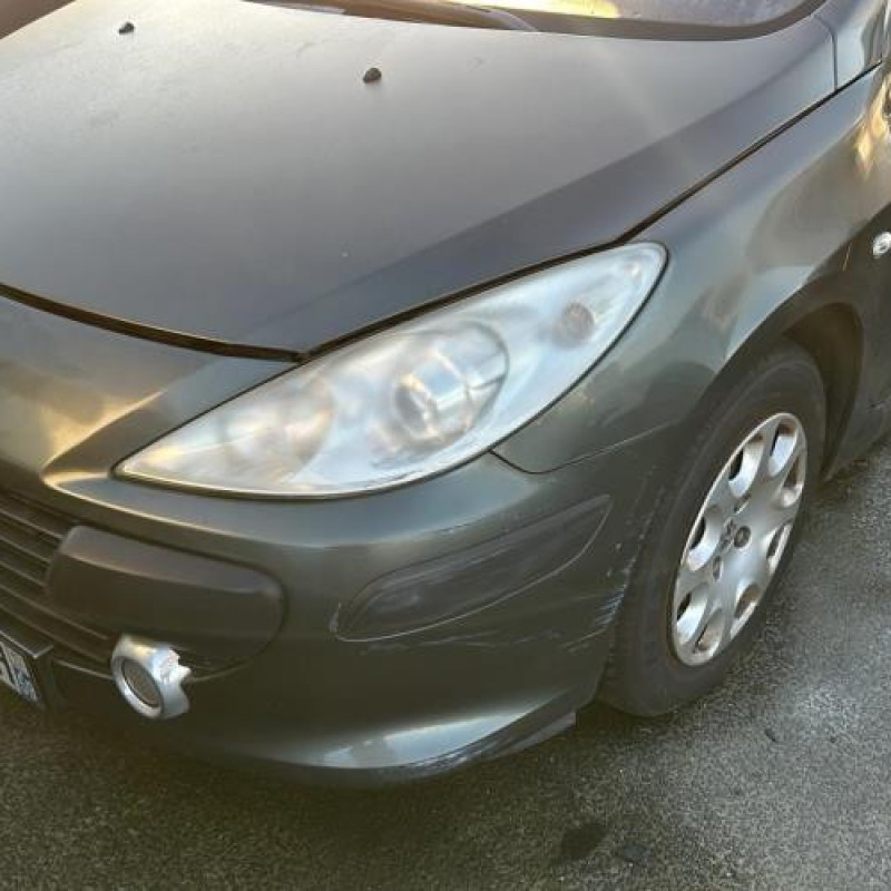 Pare boue arriere droit PEUGEOT 307 Photo n°8