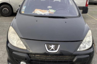 Serrure avant droit PEUGEOT 307