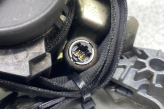 Pretensionneur de ceinture avant droit CITROEN C5 1