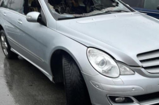 Feu arriere principal gauche (feux) MERCEDES CLASSE R 251