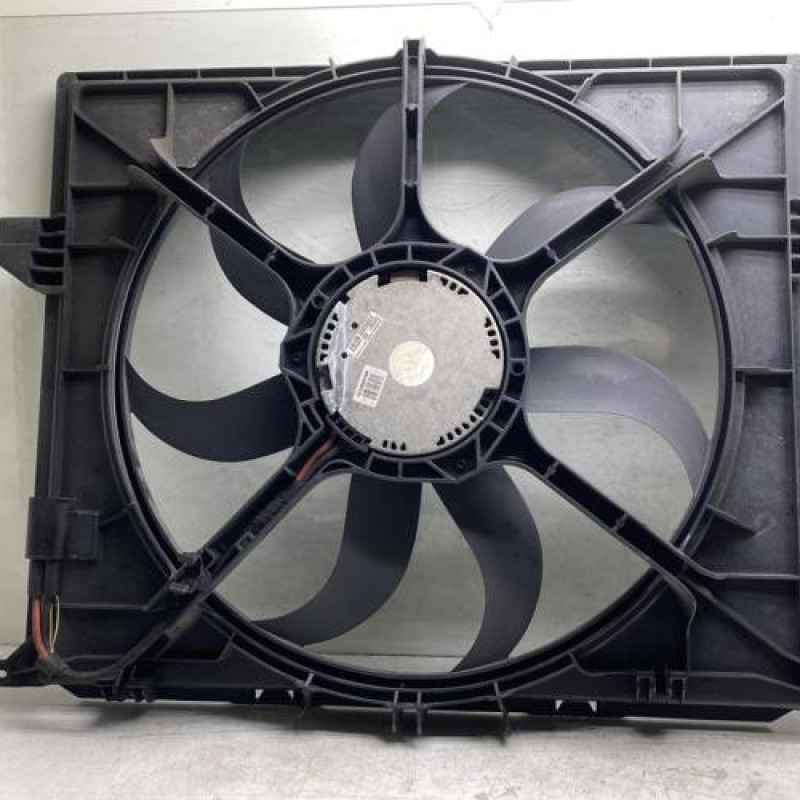 Moto ventilateur radiateur MERCEDES CLASSE R 251 Photo n°3