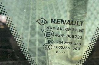 Custode arriere droit RENAULT SCENIC 3