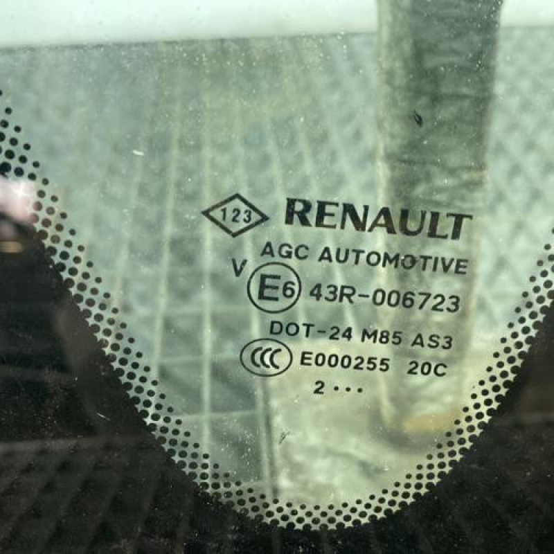 Custode arriere droit RENAULT SCENIC 3 Photo n°2