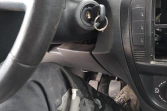 Pretensionneur de ceinture avant droit CITROEN C2