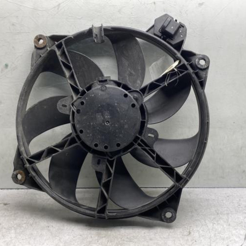 Moto ventilateur radiateur RENAULT MEGANE 3 Photo n°4