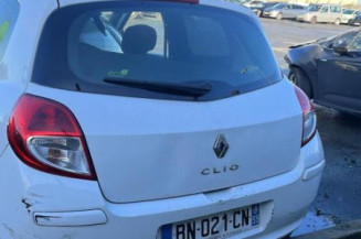 Boitier UCH RENAULT CLIO 3