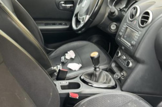 Pretensionneur de ceinture avant droit NISSAN QASHQAI 1