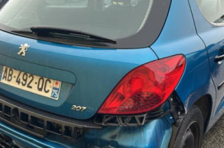 Serrure avant droit PEUGEOT 207