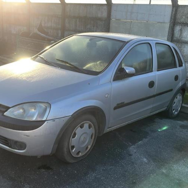 Feu arriere principal droit (feux) OPEL CORSA C Photo n°5