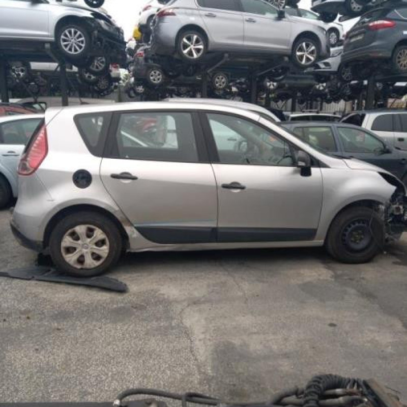 Aile avant gauche RENAULT SCENIC 3 Photo n°6