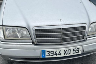 Vitre avant gauche MERCEDES CLASSE C 202