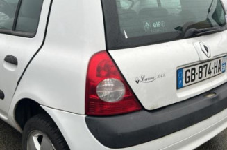 Pare boue arriere gauche RENAULT CLIO 2