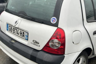 Pare boue arriere gauche RENAULT CLIO 2