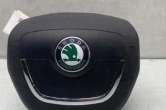 Air bag conducteur SKODA YETI Photo n°1