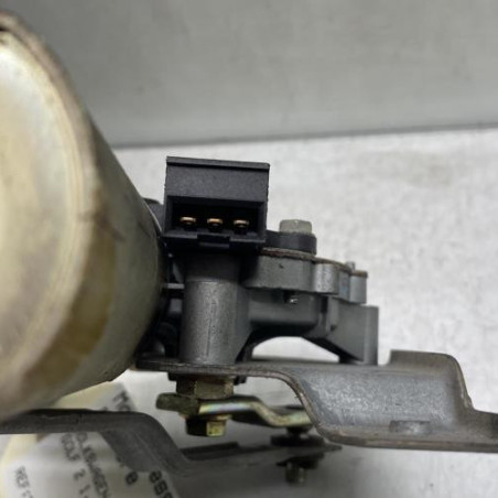 Moteur essuie glace arriere VOLKSWAGEN GOLF 2