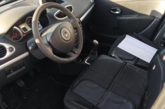 Poignee interieur arriere gauche RENAULT CLIO 3