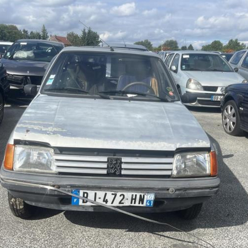 Moteur PEUGEOT 205 Photo n°1