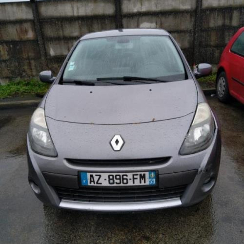 Vitre arriere gauche RENAULT CLIO 3 Photo n°7