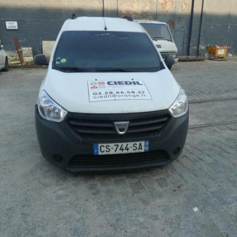 Bouchon de carburant DACIA DOKKER Photo n°4