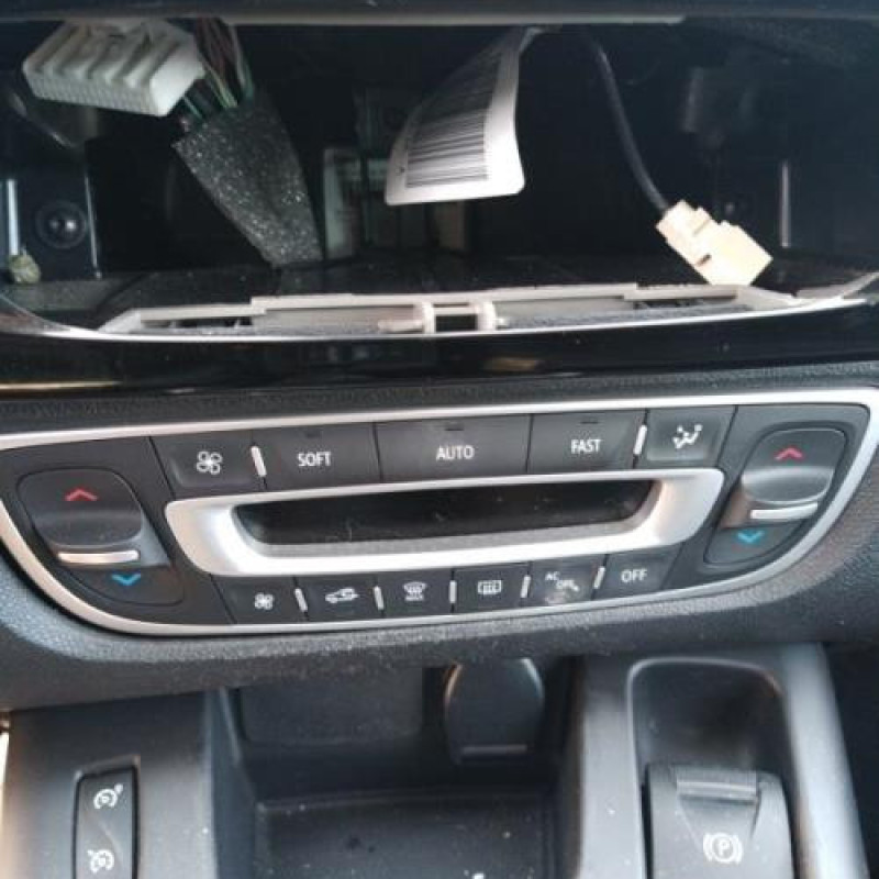 Pretensionneur de ceinture avant droit RENAULT GRAND SCENIC 3 Photo n°13