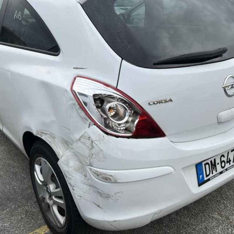 Leve vitre electrique avant droit OPEL CORSA D Photo n°15