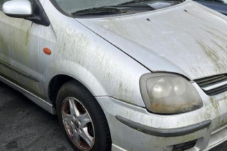 Feu arriere stop central NISSAN ALMERA TINO