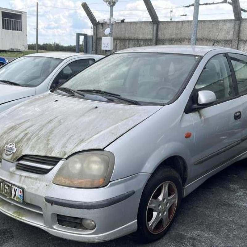 Feu arriere stop central NISSAN ALMERA TINO Photo n°6