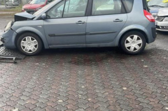 Boitier UCH RENAULT SCENIC 2