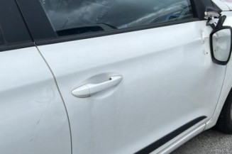 Poignee porte avant droit HYUNDAI I 20 2