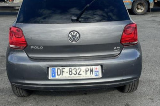 Retroviseur droit VOLKSWAGEN POLO 5