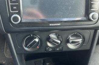 Poignee interieur avant droit VOLKSWAGEN POLO 5