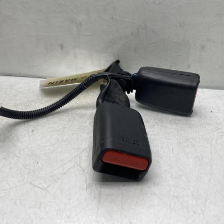 Attache ceinture arriere droit HYUNDAI I 20 2 Photo n°1