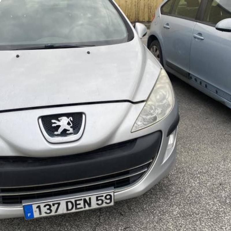 Pretensionneur de ceinture avant droit PEUGEOT 308 1 SW Photo n°20