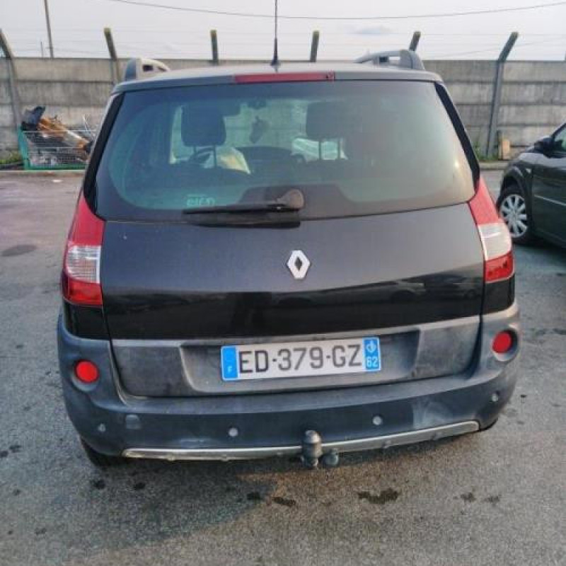 Pare choc arriere RENAULT SCENIC 2 Photo n°7