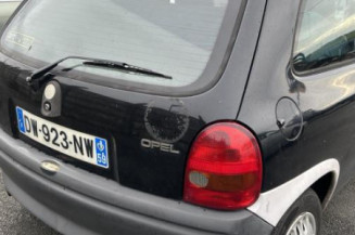 Serrure avant gauche OPEL CORSA B