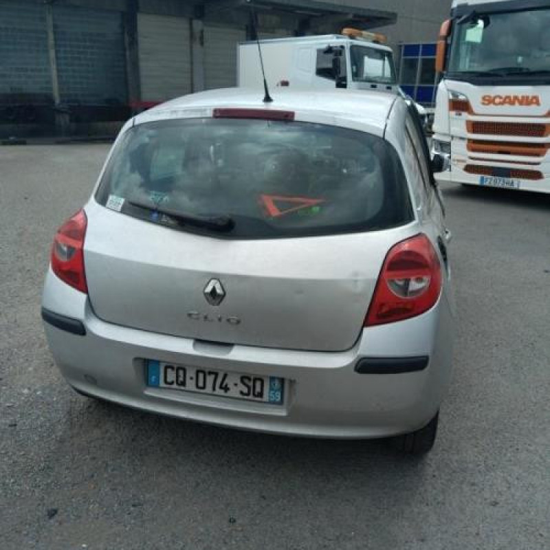 Renfort pare choc arriere (traverse) RENAULT CLIO 3 Photo n°10