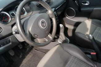 Pretensionneur de ceinture avant droit RENAULT CLIO 3