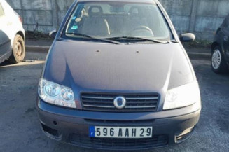 Aile avant gauche FIAT PUNTO 2