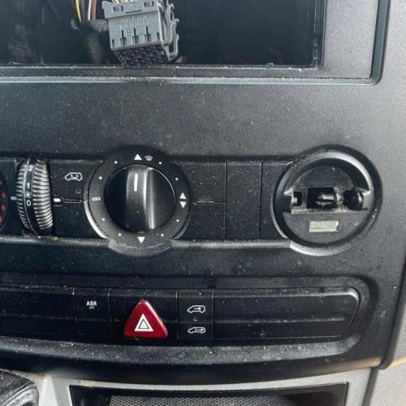 Bouton de warning MERCEDES SPRINTER 2 Photo n°11