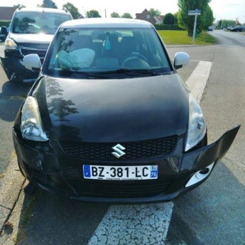 Commande anti brouillard arriere SUZUKI SWIFT 4 Photo n°4