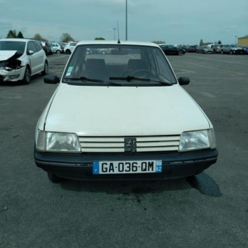 Boite de vitesses PEUGEOT 205 Photo n°6